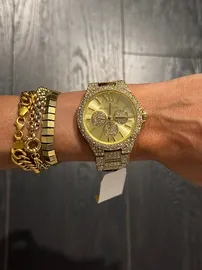 שעון מייקל קורס לאישה משבוץ אבנים דגם MK6958 MICHAEL KORS